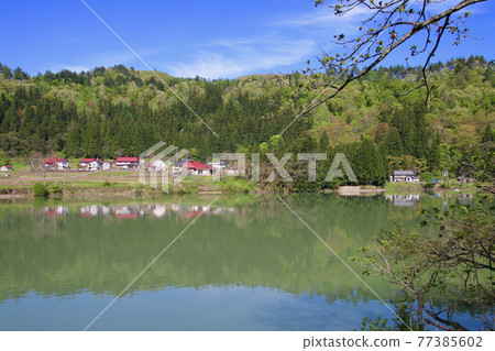 通過阿蘇，Shiomi河（福島縣，Yanaizu鎮） 77385602