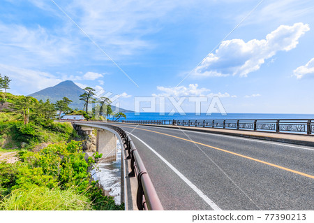 從鹿兒島縣南九州市塞比拉自然公園看到的開聞岳 77390213