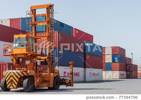 container yard 77394706