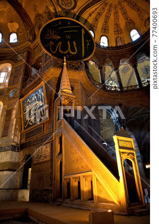 Hagia Sophia is a museum, historical basilica and mosque in Istanbul. It was built by the Byzantine Emperor Justinianus, for 532-537 in Istanbul. Photo shooting 14 june 2020 Hagia Sophia is a museum, historical basilica and mosque in Istanbul. It was built by the Byzantine Emperor Justinianus, for 532-537 in Istanbul. Photo shooting 14 june 2020 77400693