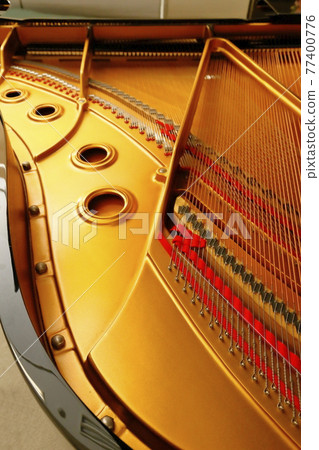 Inside the grand piano ③ [Vertical] 77400776