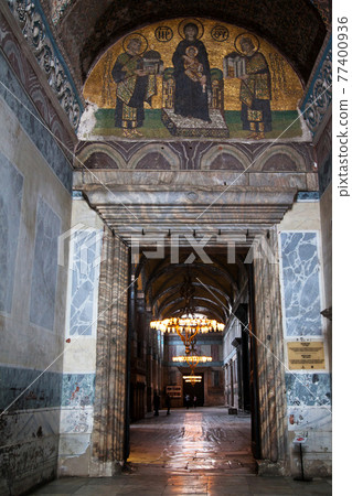 Hagia Sophia is a museum, historical basilica and mosque in Istanbul. It was built by the Byzantine Emperor Justinianus between the years 532-537 on the historical peninsula of Istanbul. Entrance 77400936