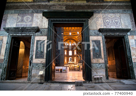 Hagia Sophia is a museum, historical basilica and mosque in Istanbul. It was built by the Byzantine Emperor Justinianus between the years 532-537 on the historical peninsula of Istanbul. Entrance Hagia Sophia is a museum, historical basilica and mosque in Istanbul. It was built by the Byzantine Emperor Justinianus between the years 532-537 on the historical peninsula of Istanbul. Entrance 77400940