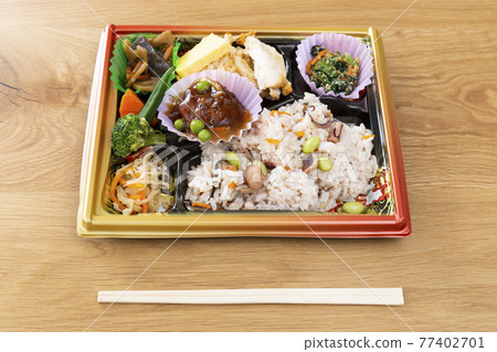 Convenience store lunch Convenience store lunch 77402701
