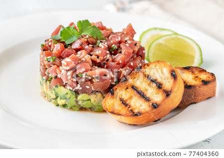 Tuna Tartare Tuna Tartare 77404360
