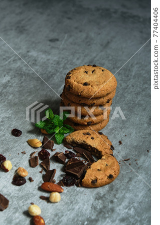 oatmeal cookies with chocolate and nuts 77404406