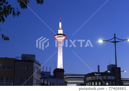 Kyoto Tower (night) Kyoto Tower (night) 77408983