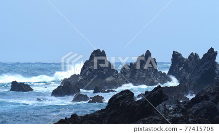 Rough waves at Cape Muroto 1 Rough waves at Cape Muroto 1 77415708