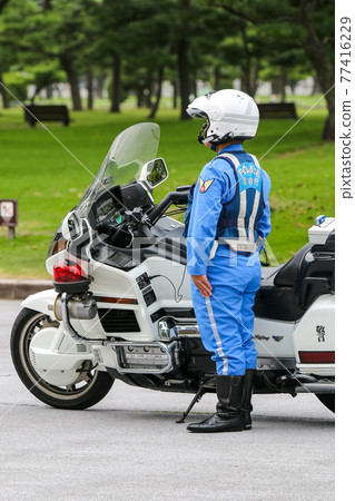 Metropolitan Police Department police officer white bye member Metropolitan Police Department police officer white bye member 77416229