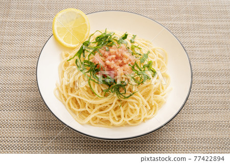 Handmade cod roe spaghetti 77422894