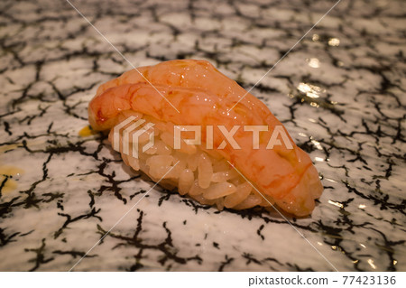 Nigiri sushi I ate at a sushi restaurant near Kanazawa Station 77423136