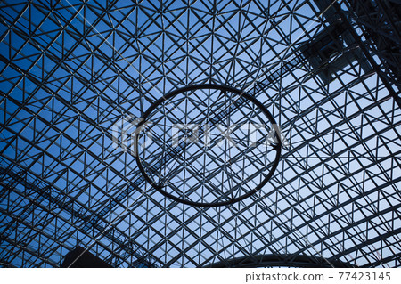 金澤站“Motenashi Dome”的天花板 77423145