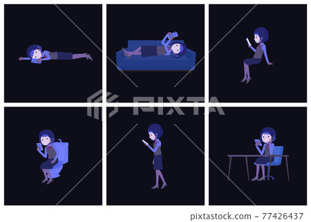 A set of business women with income to use smartphones in the dark 77426437