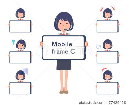 一組有智能手機屏幕和收入的女商人 77426438