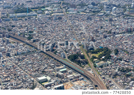 Aerial view of the vicinity of Higashijujo, Kita-ku, Tokyo 77428850
