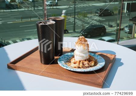 Coffee and dessert Coffee and dessert 77429699