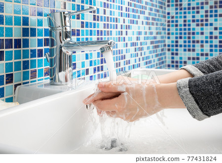 Child washing hands protective measures against coronavirus epidemy Child washing hands protective measures against coronavirus epidemy 77431824