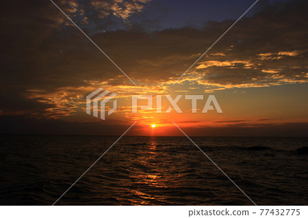 愛知小野浦海灘的夜景 愛知小野浦海灘的夜景 77432775