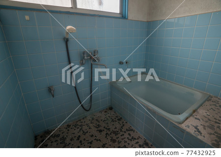 昭和時代的瓷磚風格浴 77432925