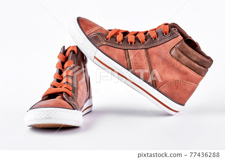 New trend leather brown sneakers. New trend leather brown sneakers. 77436288