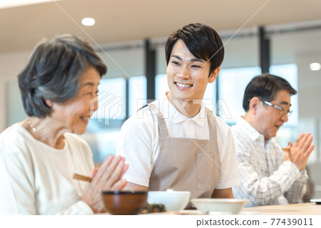 護理設施食堂拍攝合作“ LINK FOREST” 77439011