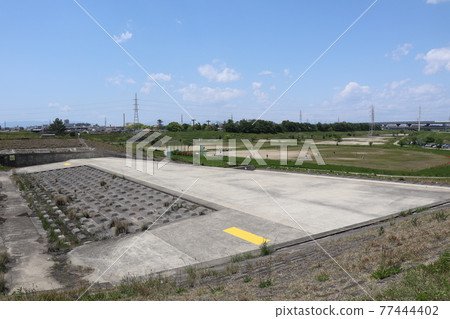 Shinkawa wash dam established to enhance flood control function Shinkawa wash dam established to enhance flood control function 77444402