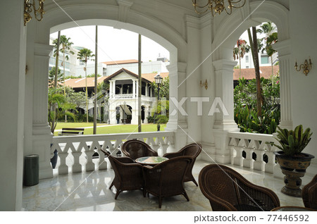 Raffles Hotel 77446592