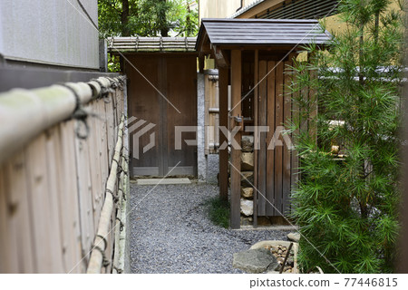 Rokudouchinnouji Temple Huangquan Gaeri Well Rokudouchinnouji Temple Huangquan Gaeri Well 77446815