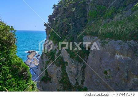 Two mountain worship stages in Enoshima, Fujisawa City, Kanagawa Prefecture 77447179