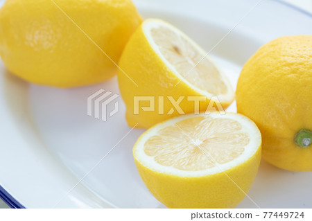 新鮮國產檸檬素材照片 77449724
