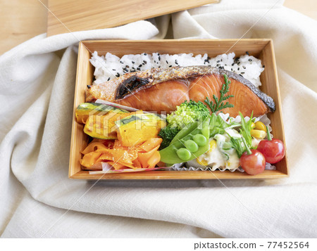 Colorful handmade salmon bento 77452564