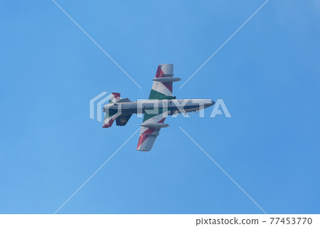 意大利空軍雜技隊“Frecce Tricolori”獨奏 意大利空軍雜技隊“Frecce Tricolori”獨奏 77453770