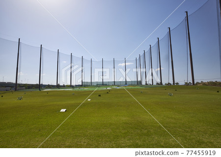 Driving range on a sunny day Driving range on a sunny day 77455919
