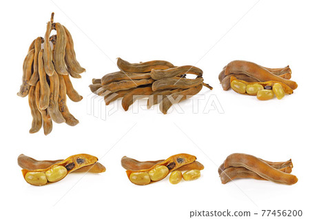 mucuna pruriens or velvet bean isolated on white background 77456200