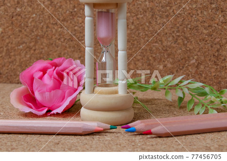 Colored pencils, pencils, pencils, stationery, stationery, hourglasses, clocks, time, measuring, writing, painting, colored pencils Colored pencils, pencils, pencils, stationery, stationery, hourglasses, clocks, time, measuring, writing, painting, colored pencils 77456705