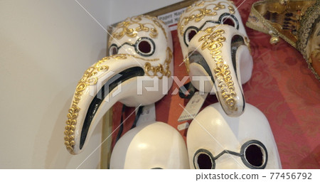 Vintage Venetian bird masks in the store 77456792