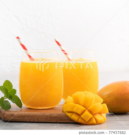 果汁水果汁果汁夏季飲料新鮮芒果多汁芒果汁芒果 77457882