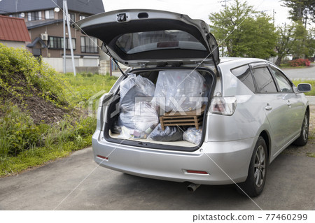 Transportation of household waste 77460299