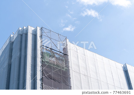 Construction site scaffolding shatterproof mesh sheet 77463691