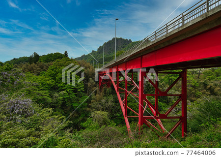 高崎東吾妻線吾妻川上的紅橋 77464006