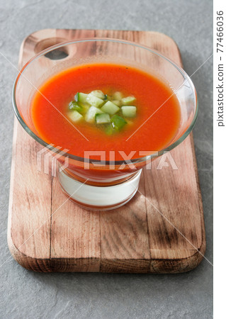 Traditional Spanish cold gazpacho soup Traditional Spanish cold gazpacho soup 77466036