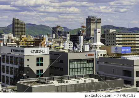 從岡山縣岡山市岡山市政府眺望岡山市中心 從岡山縣岡山市岡山市政府眺望岡山市中心 77467182