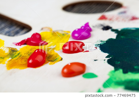 creative process of drawing 77469475