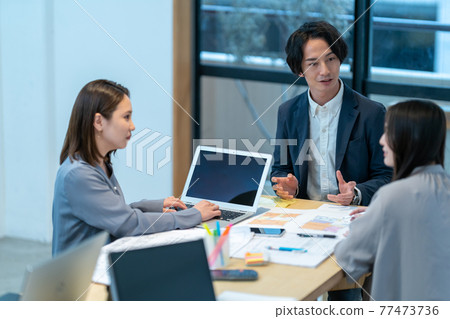 Business men and women office 3 people 77473736