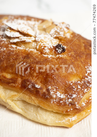 Almond Croissant Almond Croissant 77474269