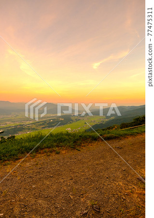 Scenery of Hiramaru Pass (dusk) Scenery of Hiramaru Pass (dusk) 77475311