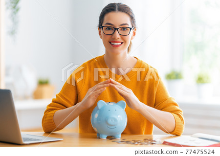 Concept of managing the family budget. Concept of managing the family budget. 77475524