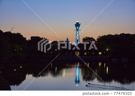 Corona通天閣夜景[從大阪天王寺公園內] 77479103