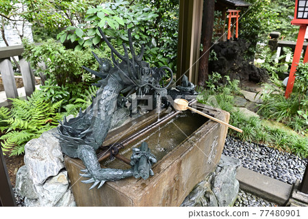六本木轉莊神社(Ryudojinmeigu) Chozuya 六本木轉莊神社(Ryudojinmeigu) Chozuya 77480901