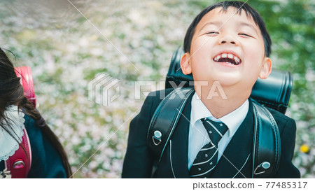 Elementary school entrance Elementary school entrance 77485317